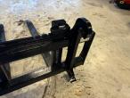 SE pallet forks with Volvo hitch 10