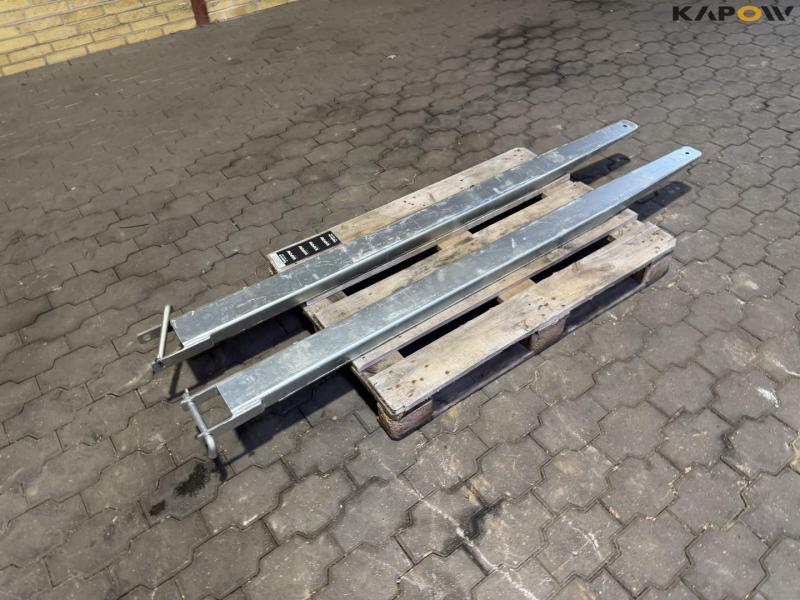 SEE pallet forks 3