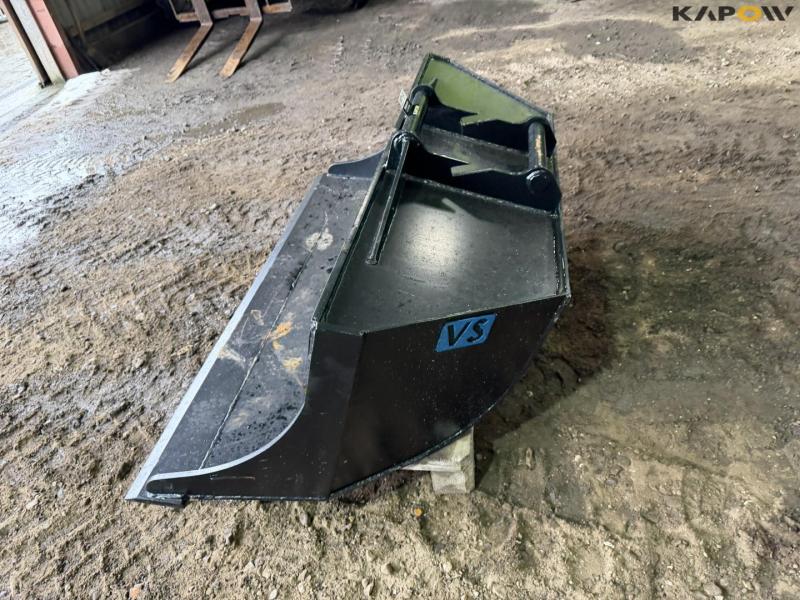 SE bucket with Hydrema hitch 8