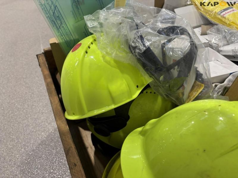 Safety equipment 21