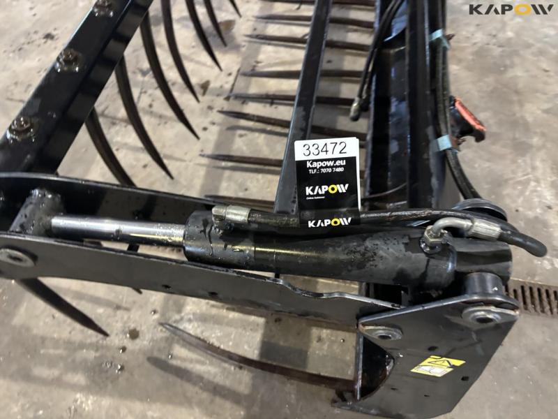 Silage grab with Euro hitch 11