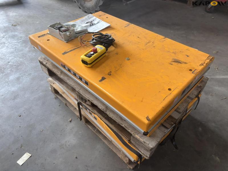 Silverstone HW502-Y lifting table 2 pcs. 3