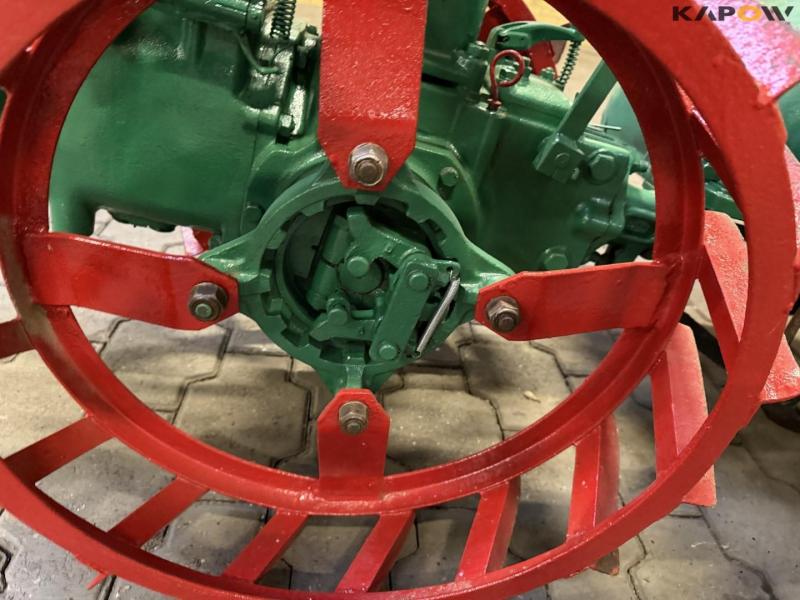 Simar 46 tool carrier with spring cutter 21