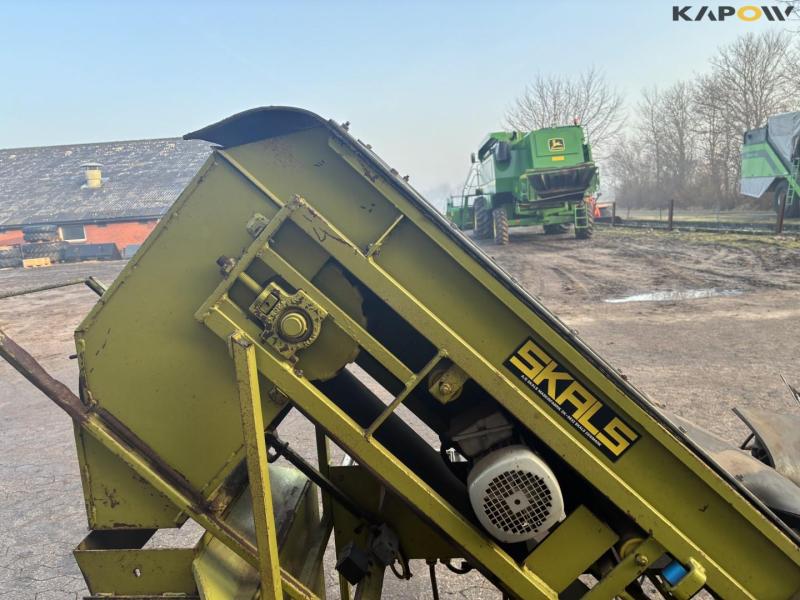 Skals AM bag filler with scale 26