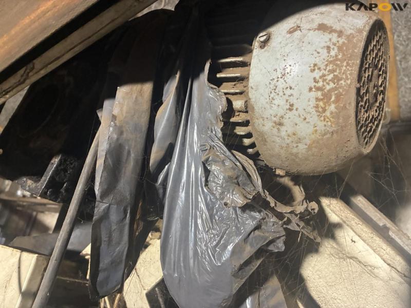 Peeling potato sorting machine 18