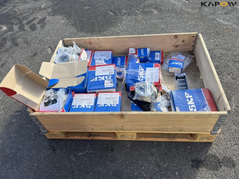 SKF bearings and bearing housings 6