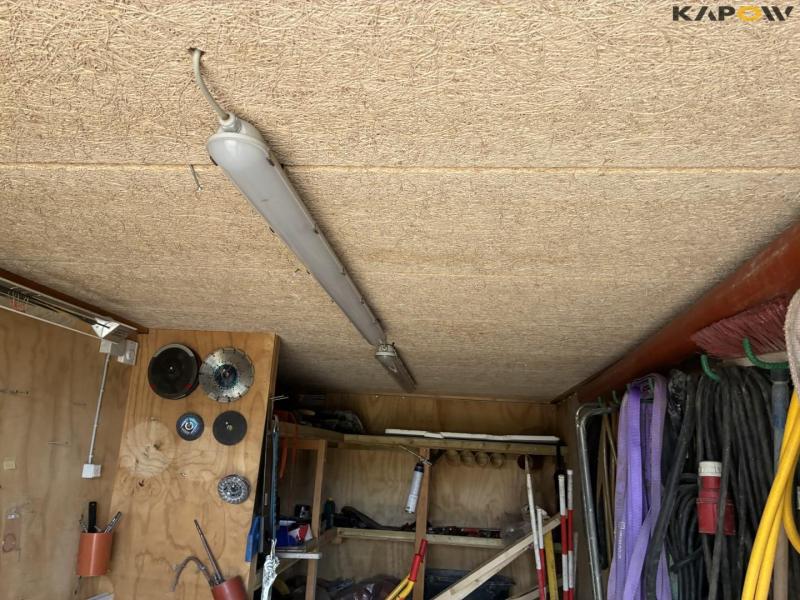 Shipping container - 20 feet 79