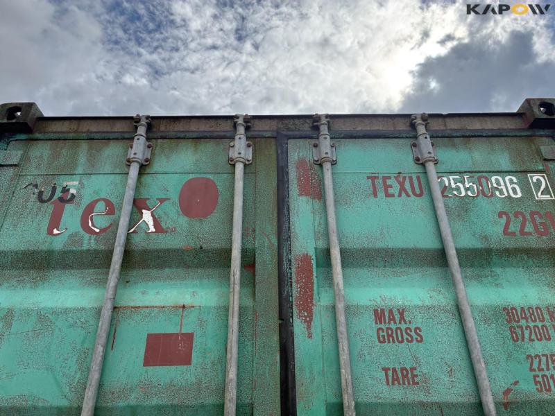 Shipping container - 20 feet 13