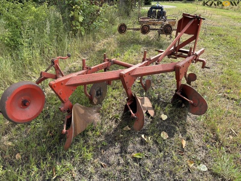 Skjold Eminent 3 furrow plough 5