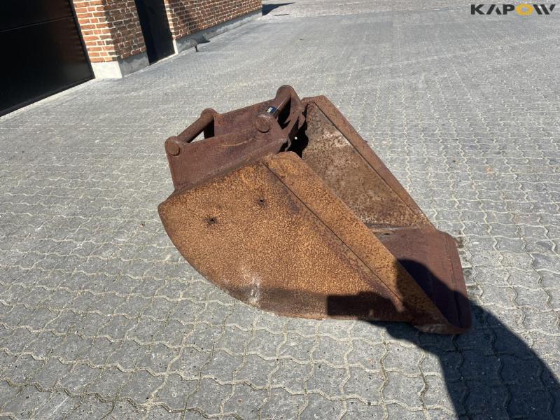 Excavator bucket 60 with Hydrema hitch 4