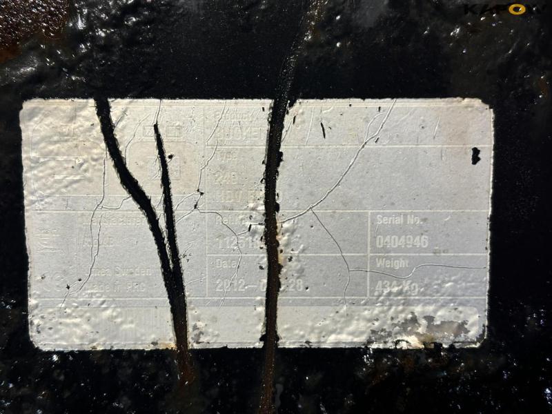 Bucket with Euro hitch 10