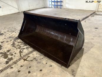 Bucket with Euro hitch