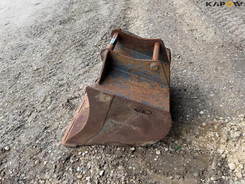 Bucket with Hydrema hitch 8