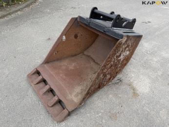 Bucket with Hydrema hitch
