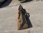 Bucket with Hydrema hitch 9