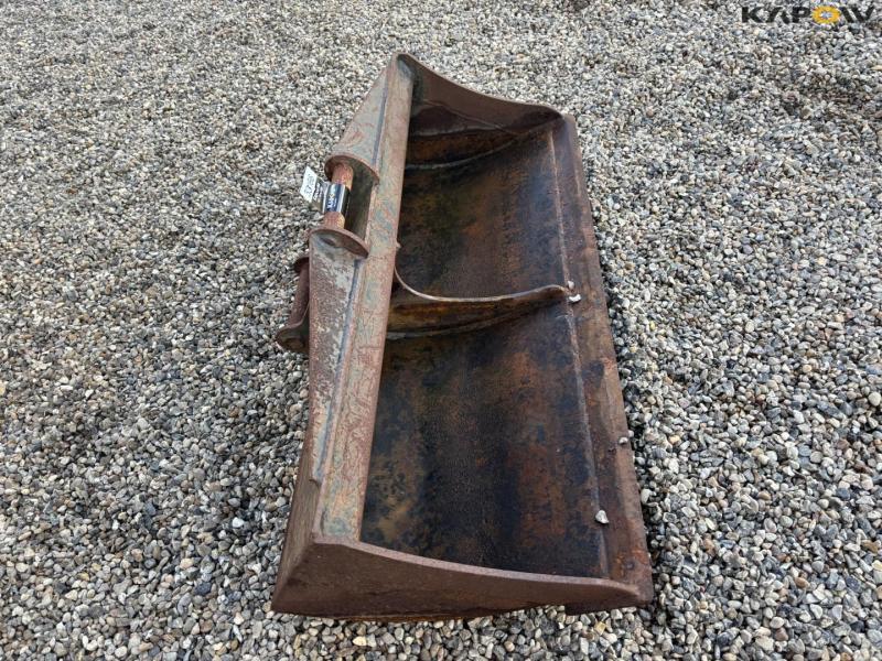 Shovel with s40 hitch 4