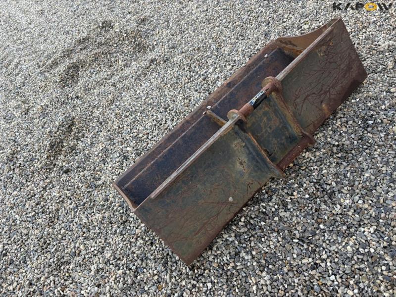 Shovel with s40 hitch 7