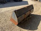 Bucket with SMS hitch 7