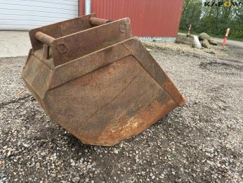 Shovel for rear arm