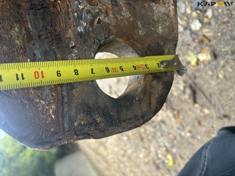 Bucket for quick hitch 9