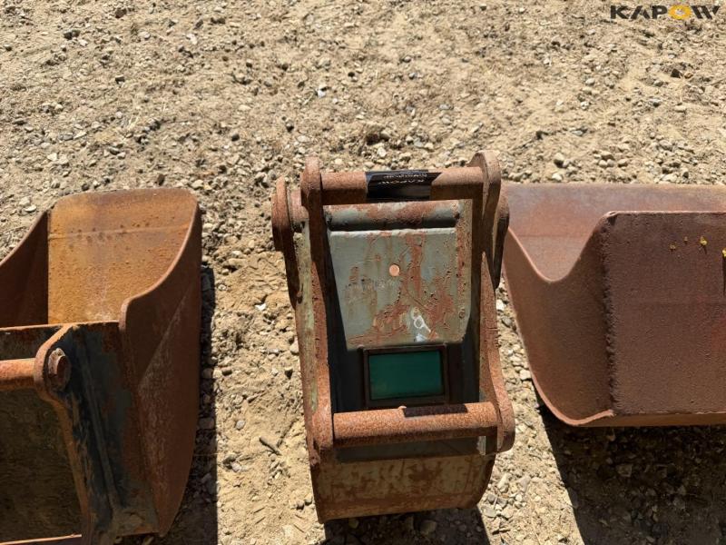Buckets with S40 hitch - 3 pcs. 16