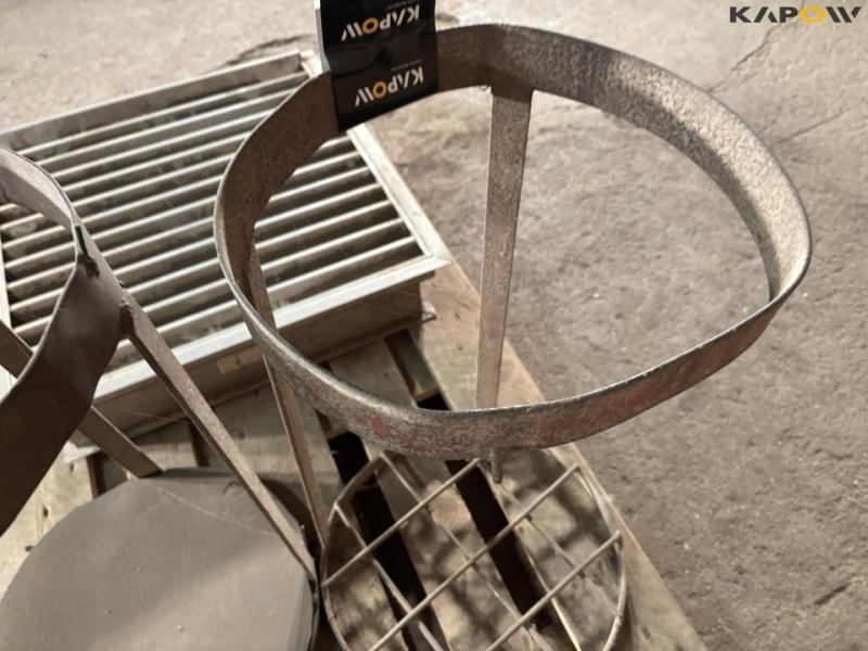 Ratchet stand - 2 pcs. 18