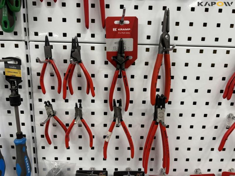 Screwdrivers, hammers, battery chargers and miscellaneous 17