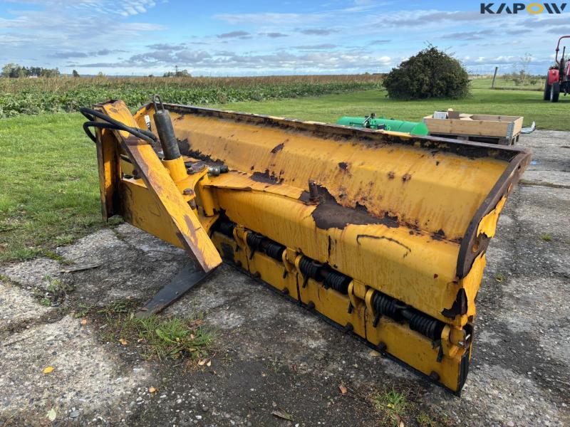 Snowplow hydraulically swiveling 5