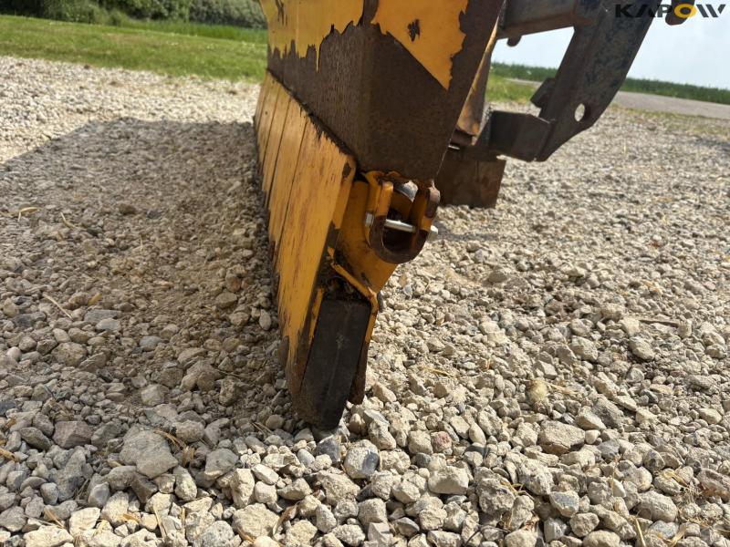 Snow scraper 250 cm hydraulic swivel 10