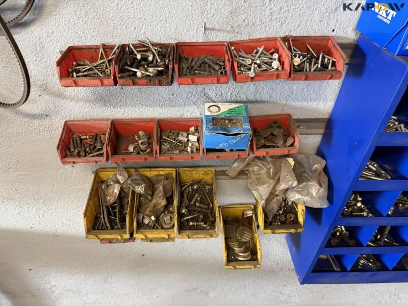 Pillar drilling machine + miscellaneous 26