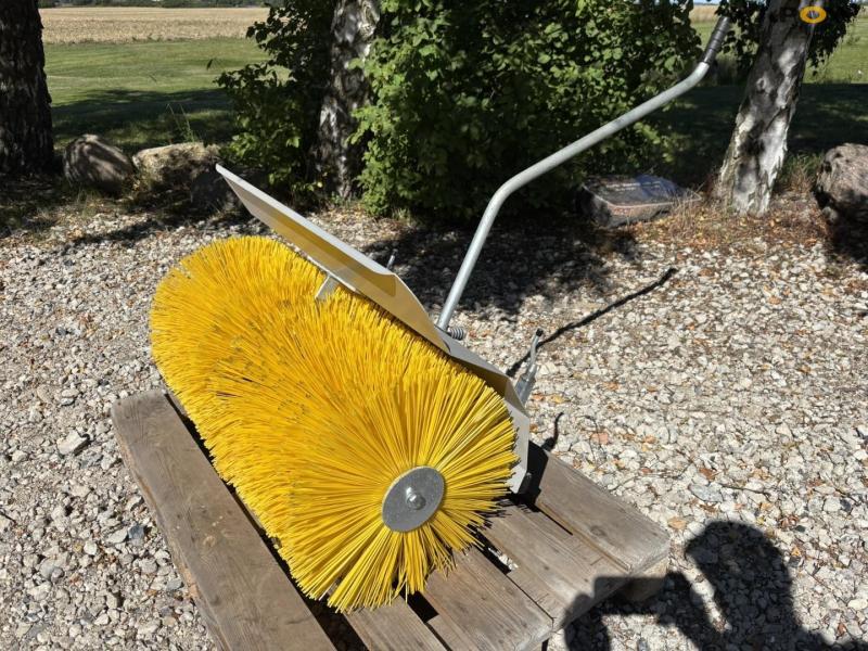 Ferrari FB81 sweeper 1