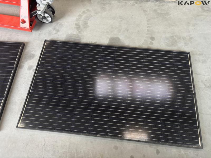Solar cell system for charging 38