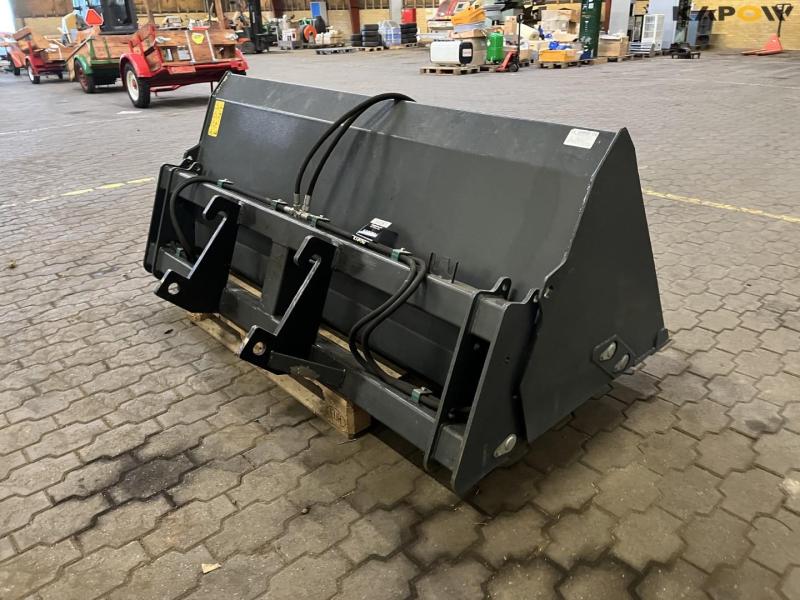 Sonarol SNR 2000/2/CYB high-trip bucket with Giant hitch 5