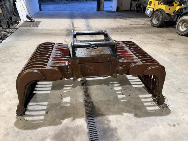 Sorter grab with S70 hitch 6