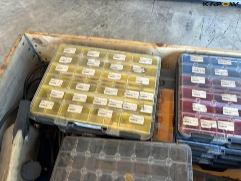 Assortment boxes - 15pcs 8