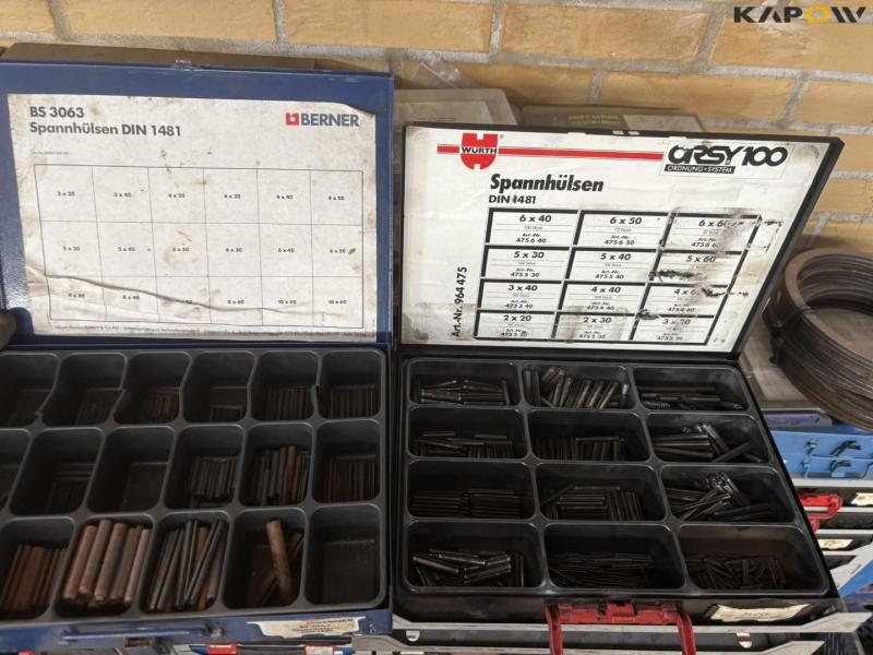 Assortment boxes with contents 37