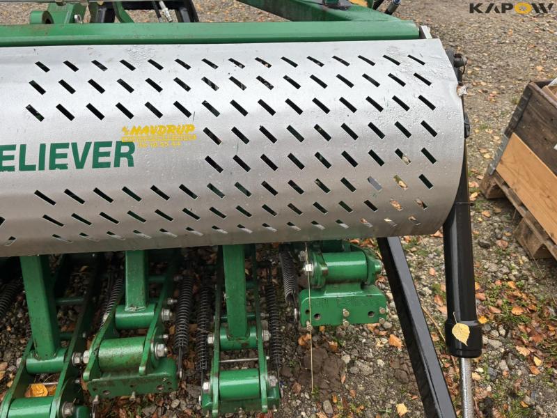 Southern Green vertical lawn aerator 26