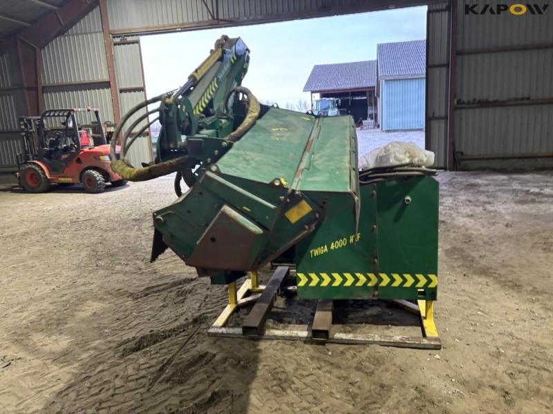 Spearhead Twiga 4000 HXF flail mower on arm 6