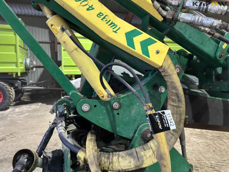 Spearhead Twiga 4000 HXF flail mower on arm 28