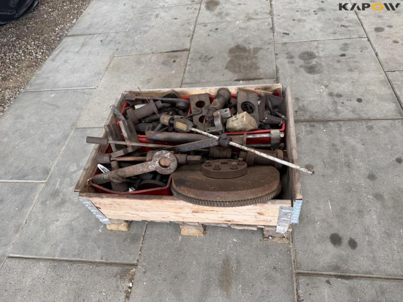 Special tools for Massey Ferguson 6