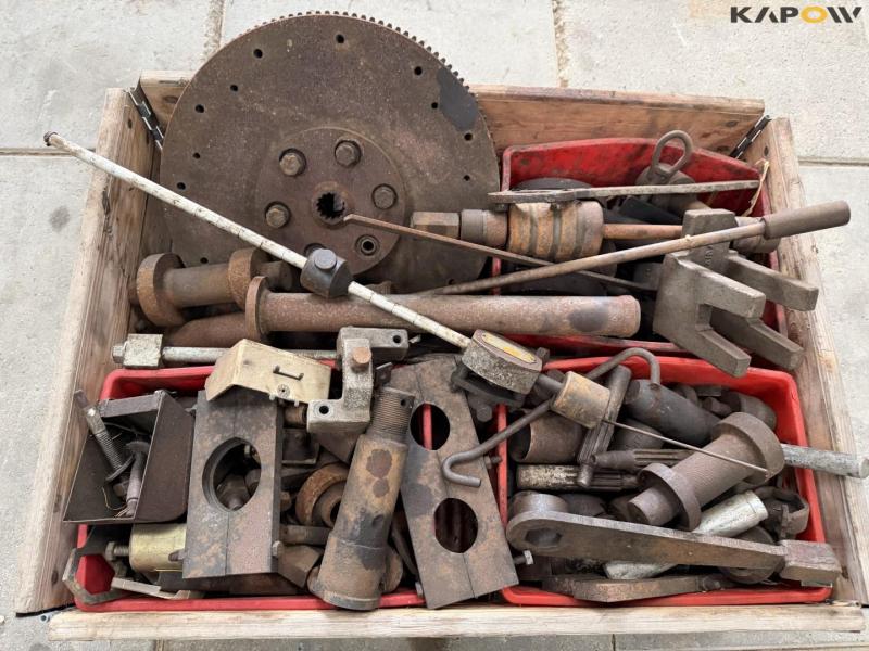 Special tools for Massey Ferguson 10