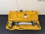 Spectra trimble LL300N rotation laser with stand 2