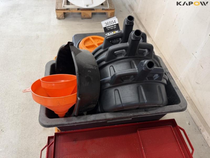 Spill trays 7