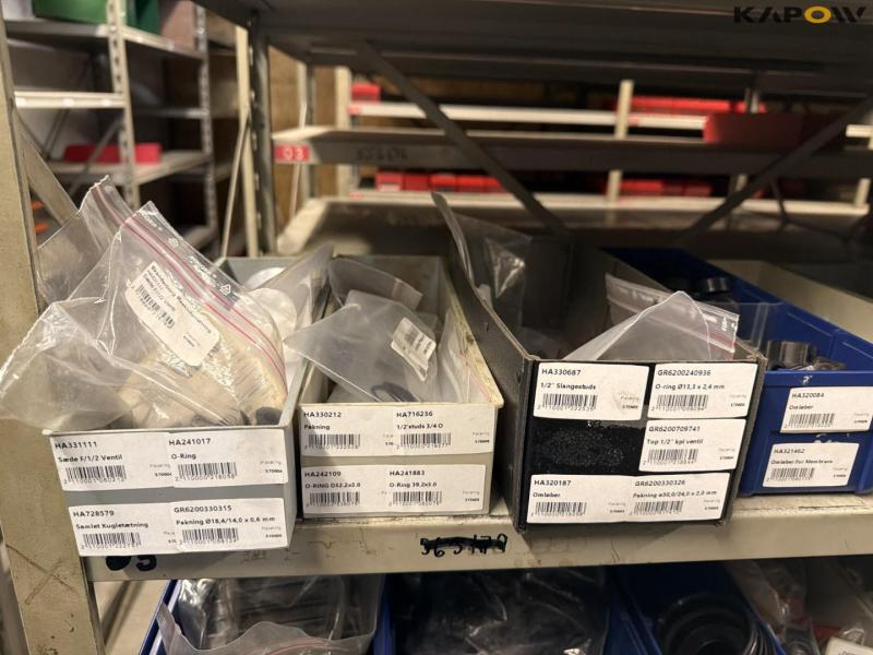 Sprayer parts 126
