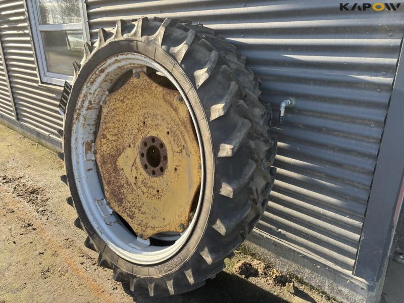 Sprayer wheel 9.5-44 1