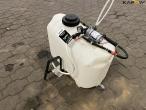Spray tank with pump 5