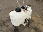 Spray tank with pump 7