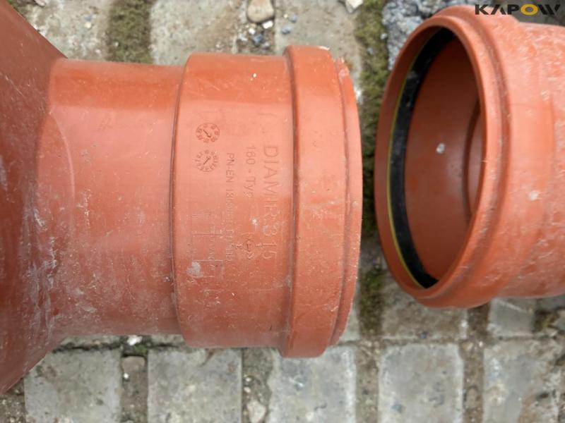 Flush/Flow-through wells 40