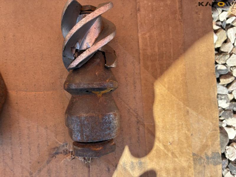 Spray nozzles 4