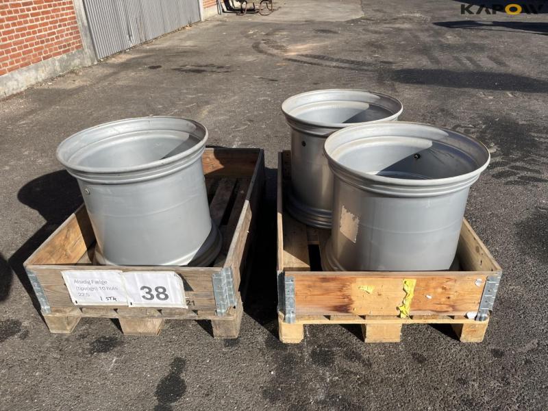 Steel rim 20x22.5 4